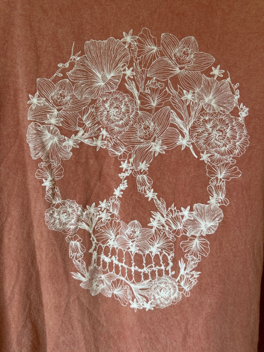 MAURICES // FLOWER SKULL OVERSIZED GRAPHIC TSHIRT - Picture 3 of 5